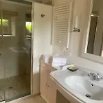 Grange Renovee Du Xviiieme Siecle * L'Hospitalet (Lot)