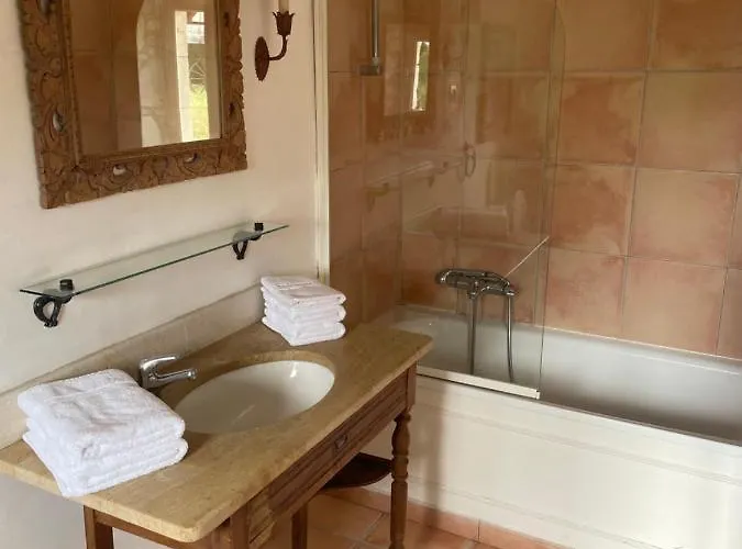 Grange Rénovée Du Xviiième Siècle L'Hospitalet (Lot)