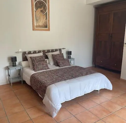 Grange Rénovée Du Xviiième Siècle * L'Hospitalet (Lot)