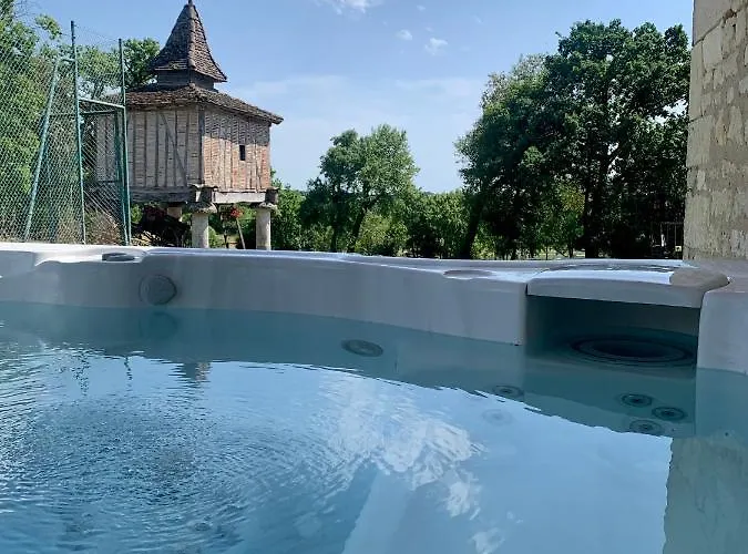 Grange Rénovée Du Xviiième Siècle