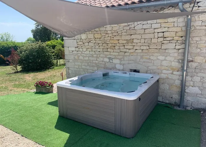 Grange Rénovée Du Xviiième Siècle * L'Hospitalet (Lot)