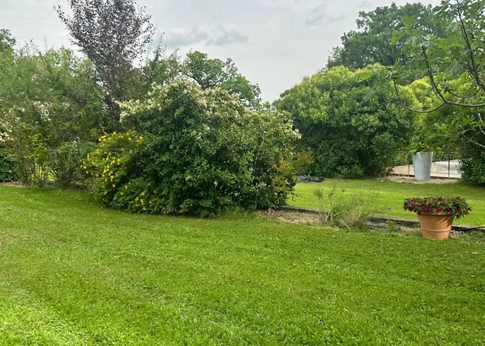 Grange Rénovée Du Xviiième Siècle L'Hospitalet (Lot)