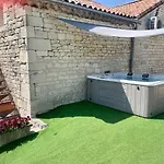 Grange Renovee Du Xviiieme Siecle Vakantiehuis