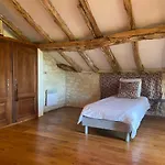 Grange Renovee Du Xviiieme Siecle *