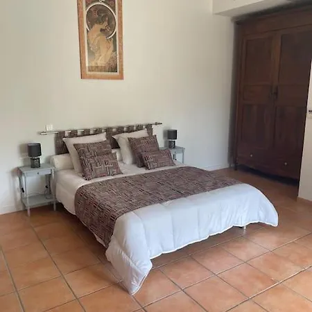 Grange Renovee Du Xviiieme Siecle * L'Hospitalet (Lot)